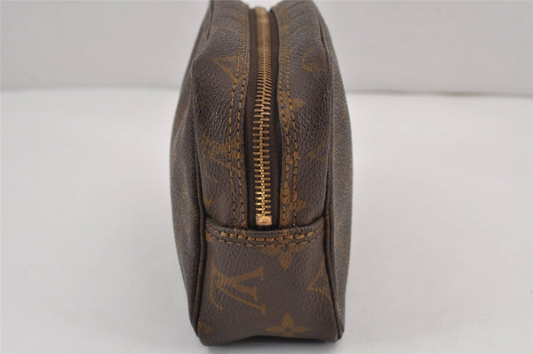 Auth Louis Vuitton Monogram Trousse Toilette 18 Clutch Hand Bag Old Model 8459J