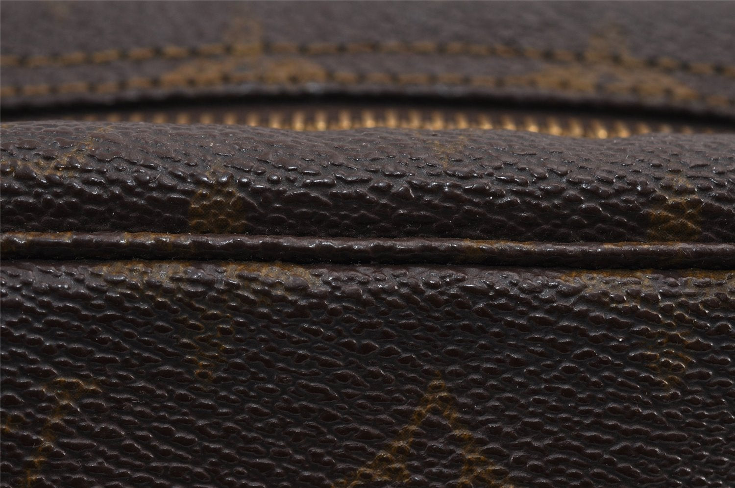 Auth Louis Vuitton Monogram Trousse Toilette 18 Clutch Hand Bag Old Model 8459J