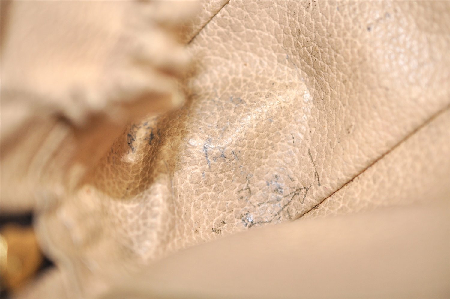 Auth Louis Vuitton Monogram Trousse Toilette 18 Clutch Hand Bag Old Model 8459J