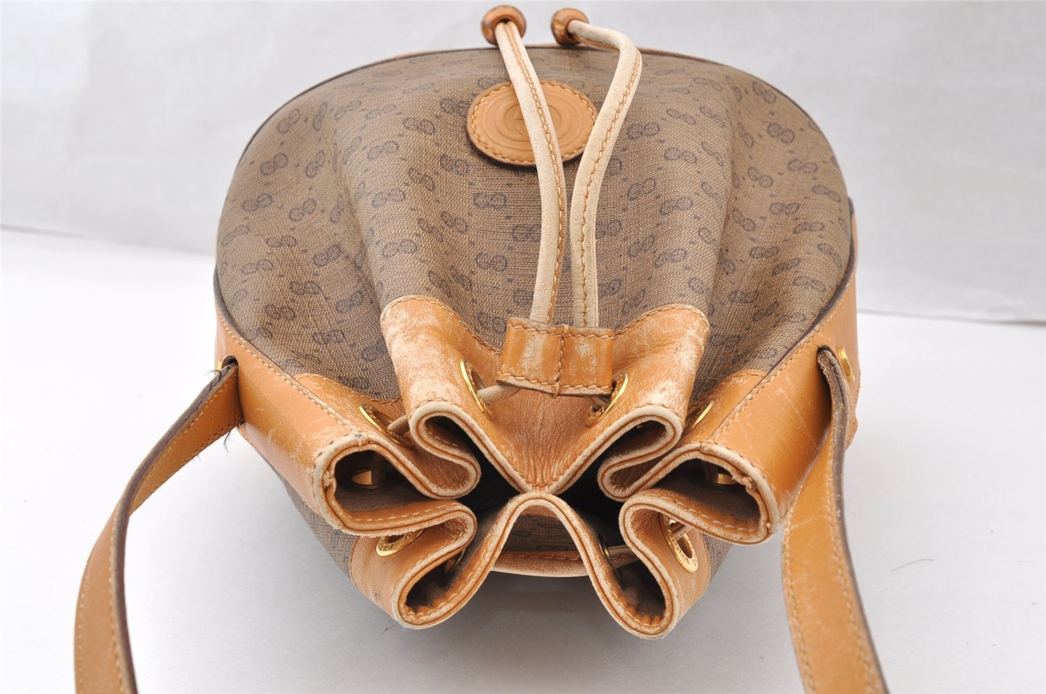 Authentic GUCCI Bamboo Micro GG PVC Leather Drawstring Bag Brown Junk 8462I