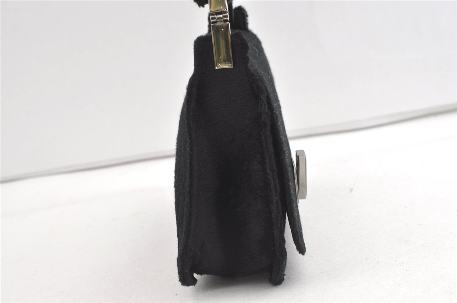 Authentic GUCCI Shoulder Hand Bag Purse Unborn Calf Leather Black 8462J