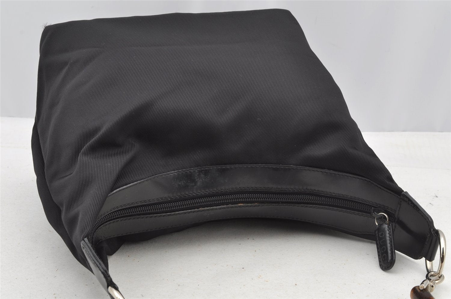 Authentic GUCCI Bamboo Vintage Shoulder Hand Bag Purse Nylon Leather Black 8464I