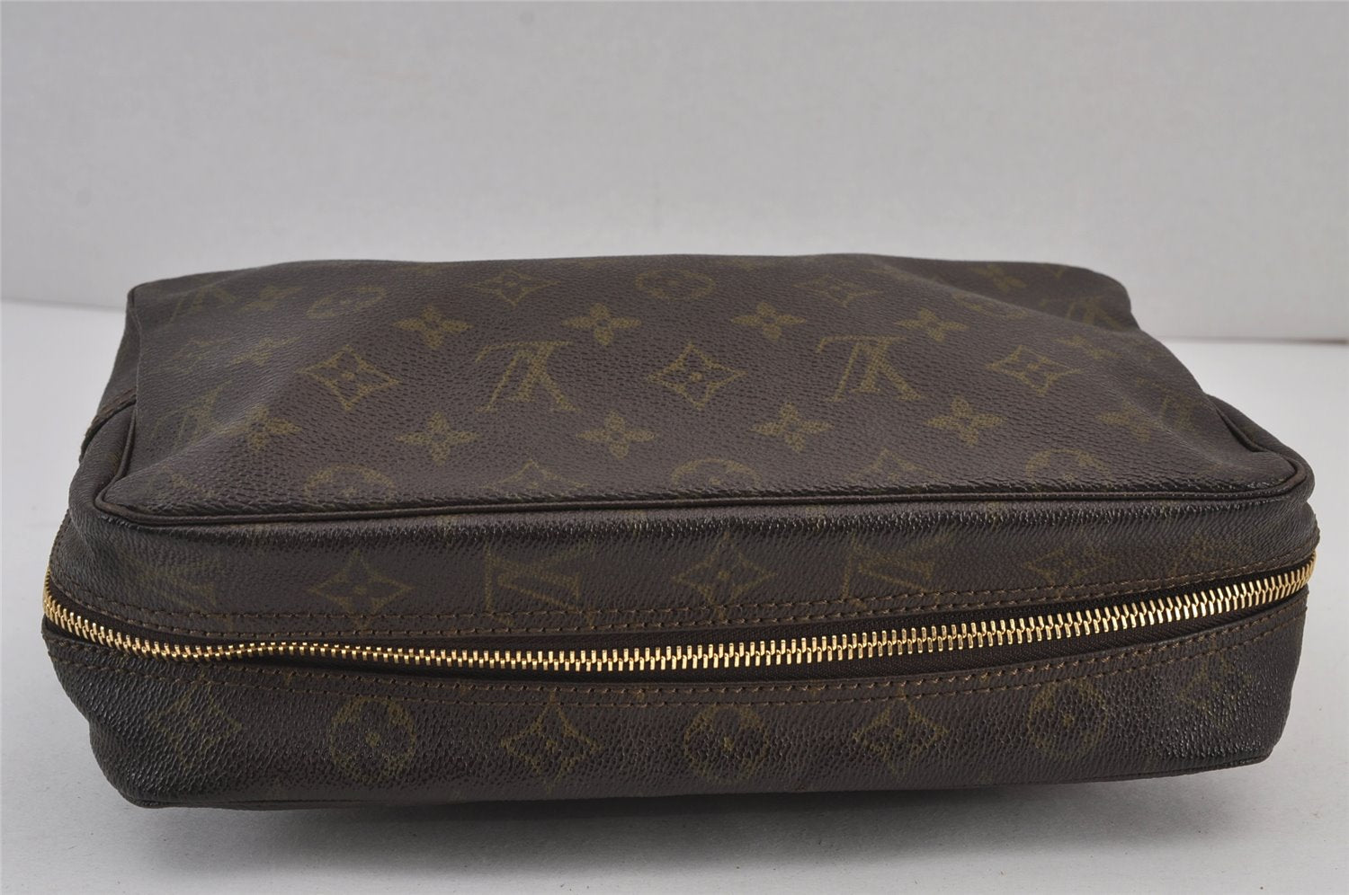 Auth Louis Vuitton Monogram Trousse Toilette 28 Clutch Hand Bag M47522 LV 8468J