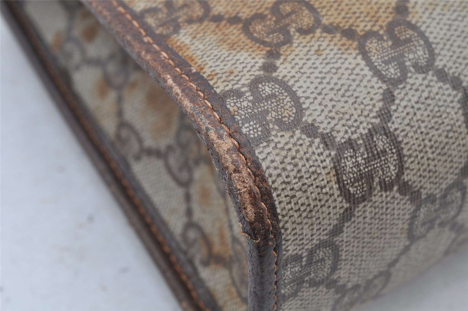 Authentic GUCCI Vintage Clutch Hand Bag Purse GG PVC Leather Brown 8469I