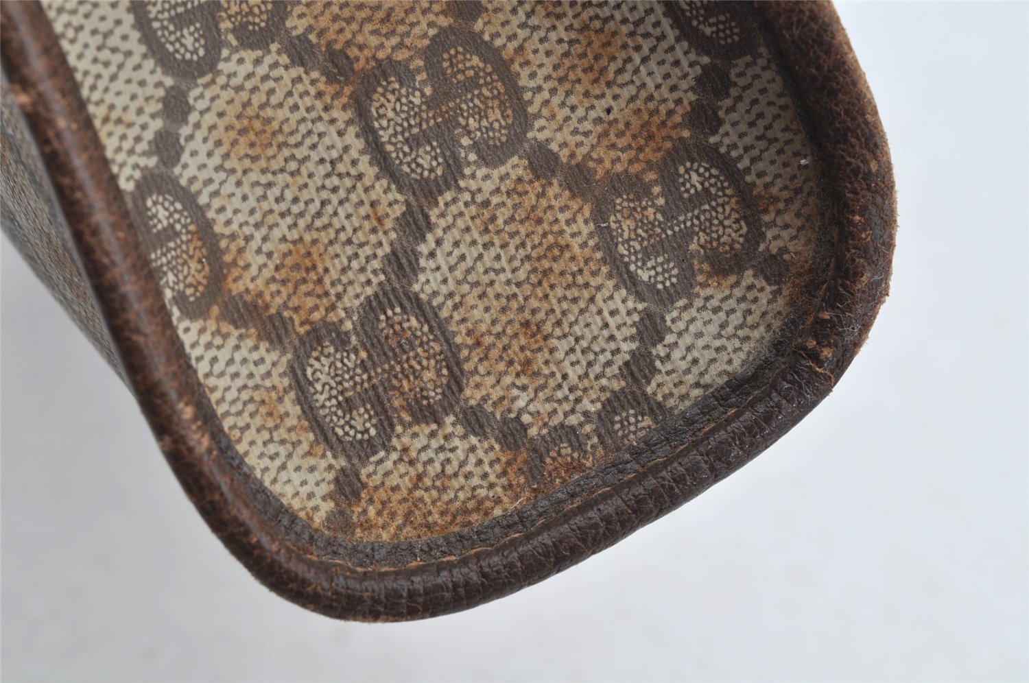 Authentic GUCCI Vintage Clutch Hand Bag Purse GG PVC Leather Brown 8469I