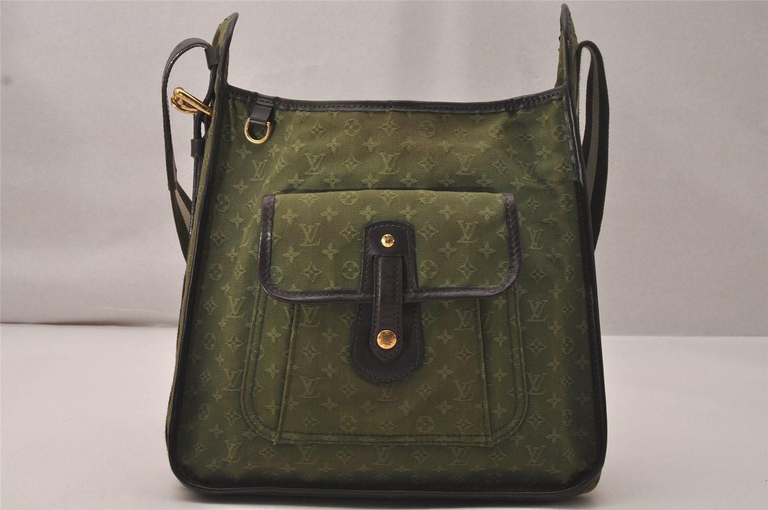 Authentic Louis Vuitton Monogram Mini Besace Mary Kate Shoulder Bag Green 8473J