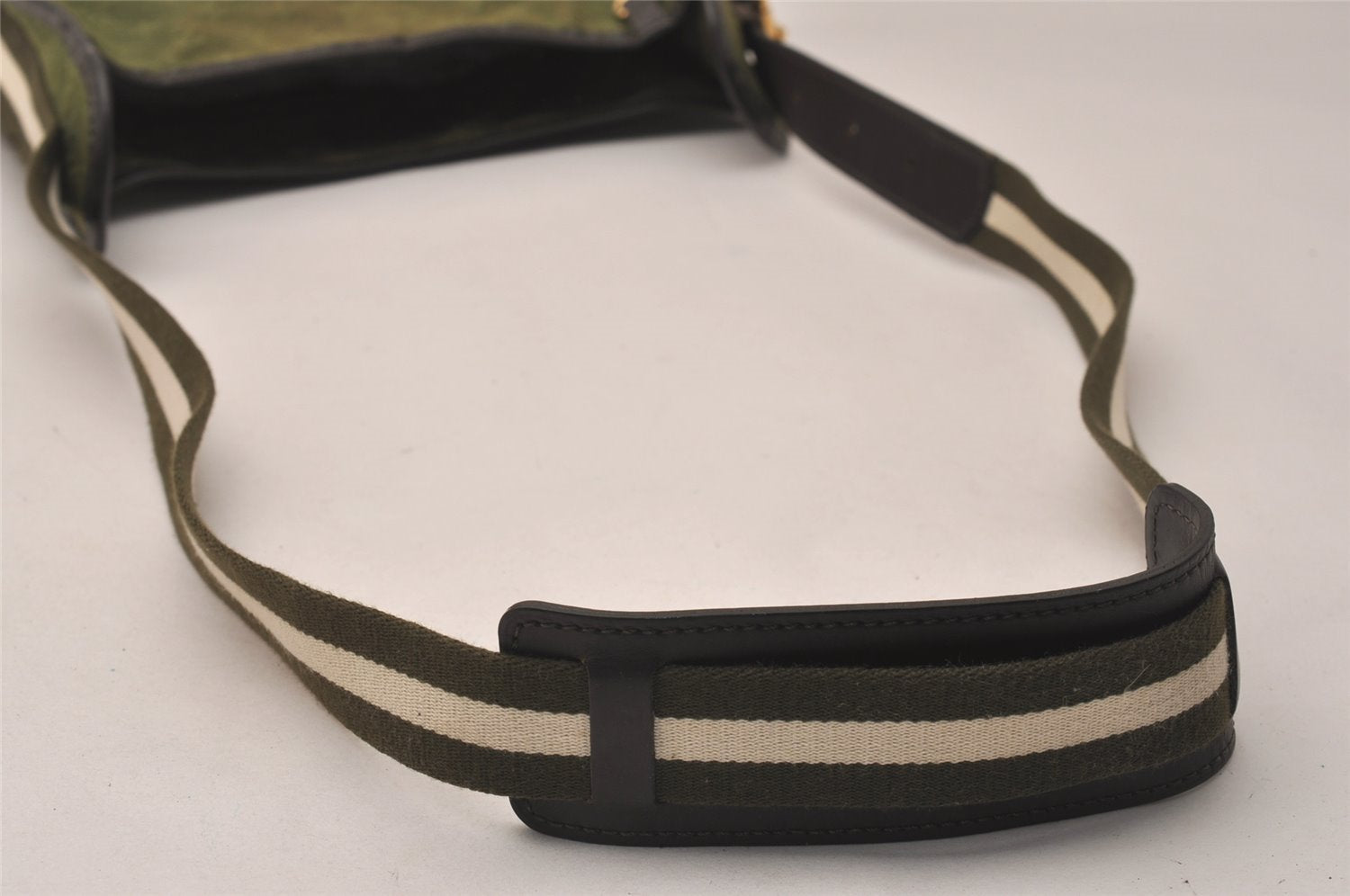 Authentic Louis Vuitton Monogram Mini Besace Mary Kate Shoulder Bag Green 8473J