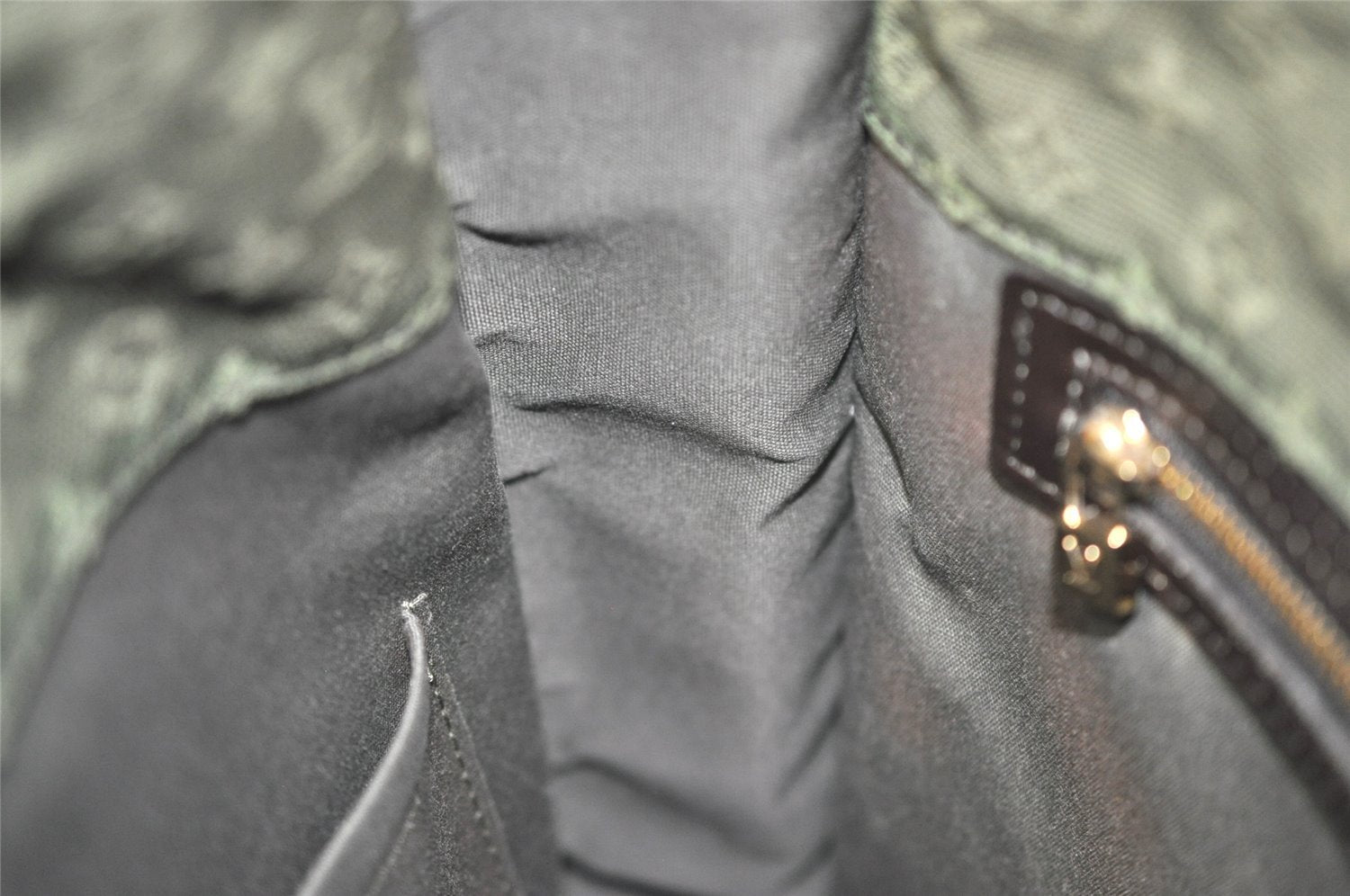 Authentic Louis Vuitton Monogram Mini Besace Mary Kate Shoulder Bag Green 8473J