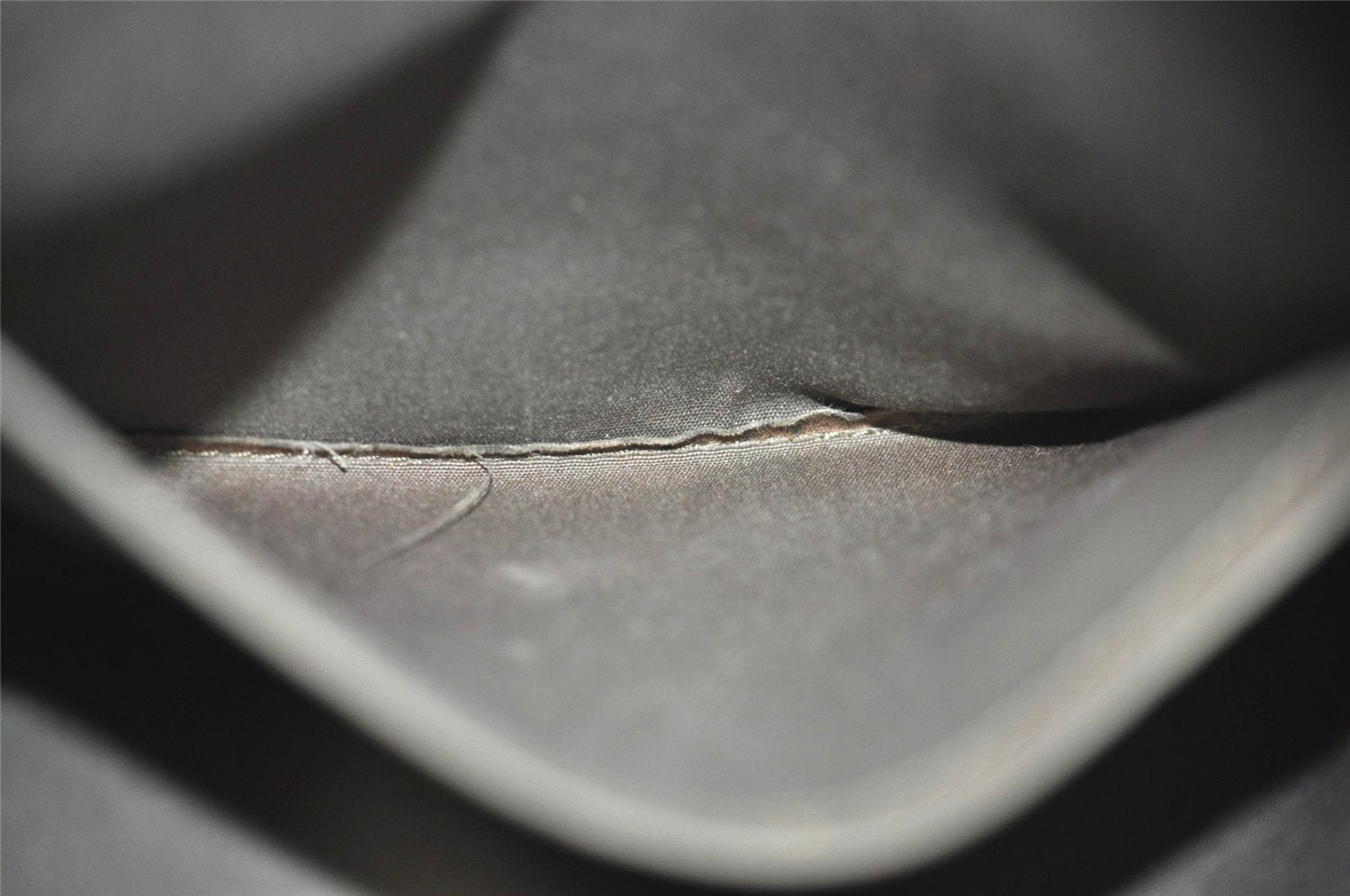 Authentic Louis Vuitton Monogram Mini Besace Mary Kate Shoulder Bag Green 8473J