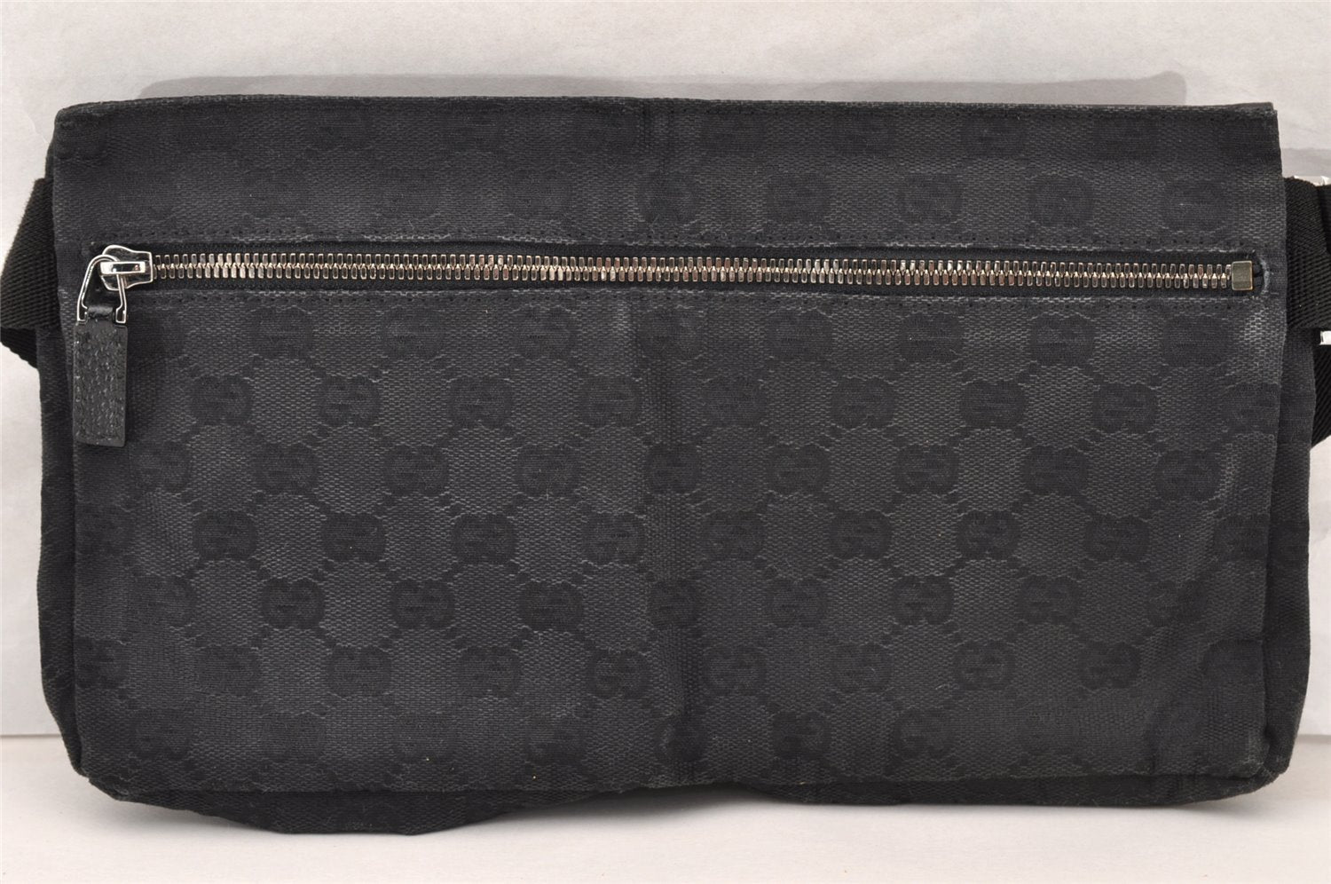 Authentic GUCCI Vintage Waist Body Bag Purse GG Canvas Leather 28566 Black 8480I