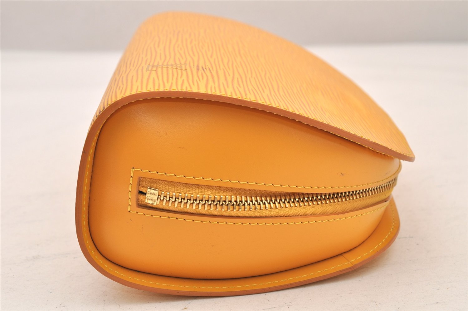 Authentic Louis Vuitton Epi Dauphine MM Pouch Clutch Bag Purse Yellow Junk 8480M
