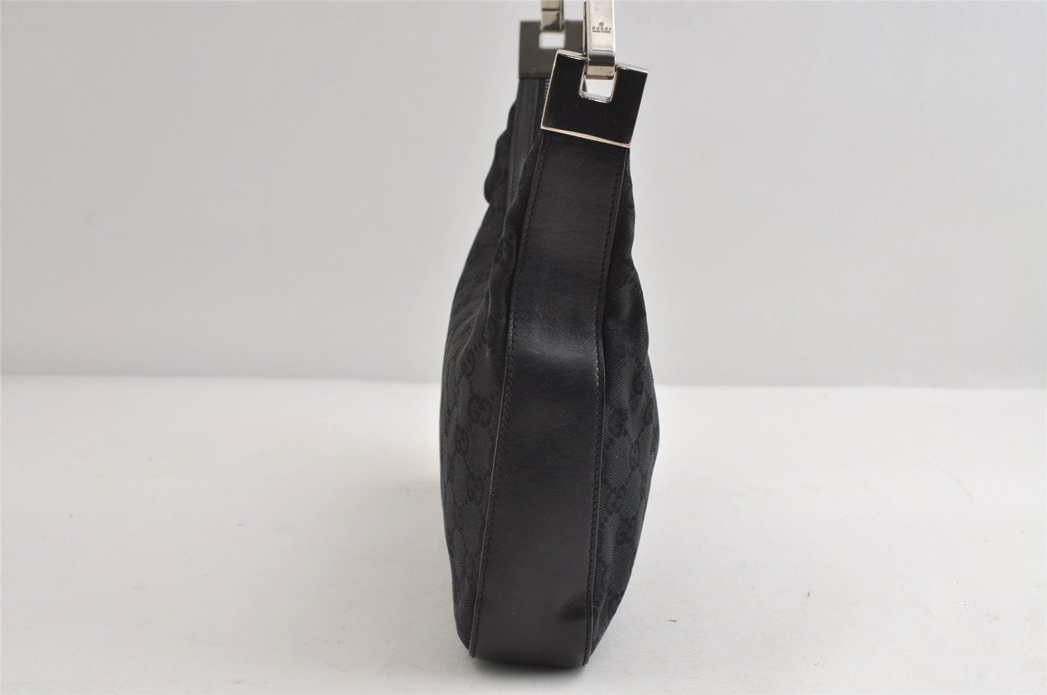 Authentic GUCCI Vintage Shoulder Bag Purse GG Canvas Leather 0013812 Black 8484I