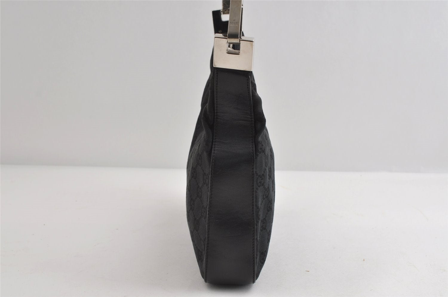 Authentic GUCCI Vintage Shoulder Bag Purse GG Canvas Leather 0013812 Black 8484I