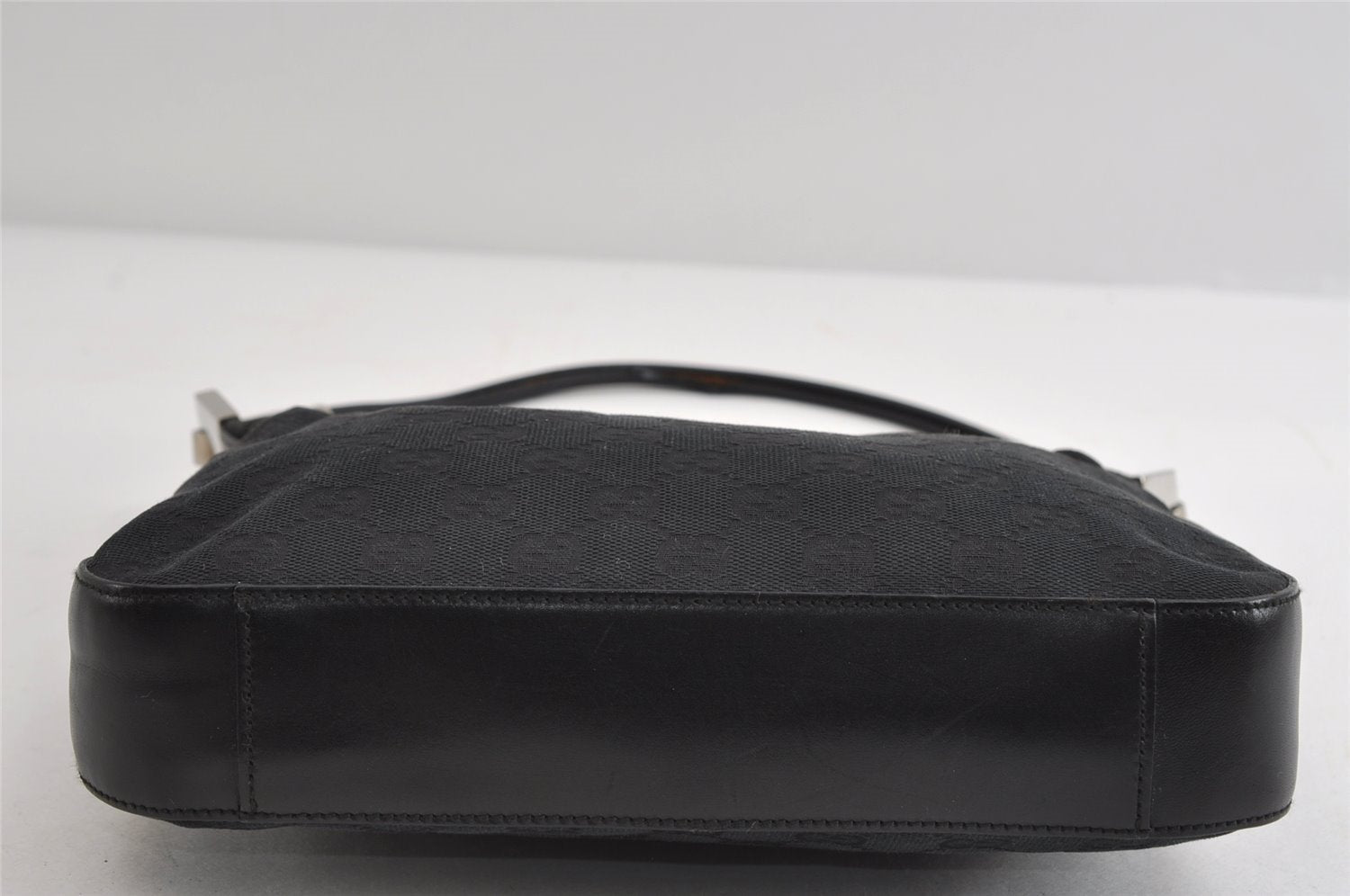 Authentic GUCCI Vintage Shoulder Bag Purse GG Canvas Leather 0013812 Black 8484I