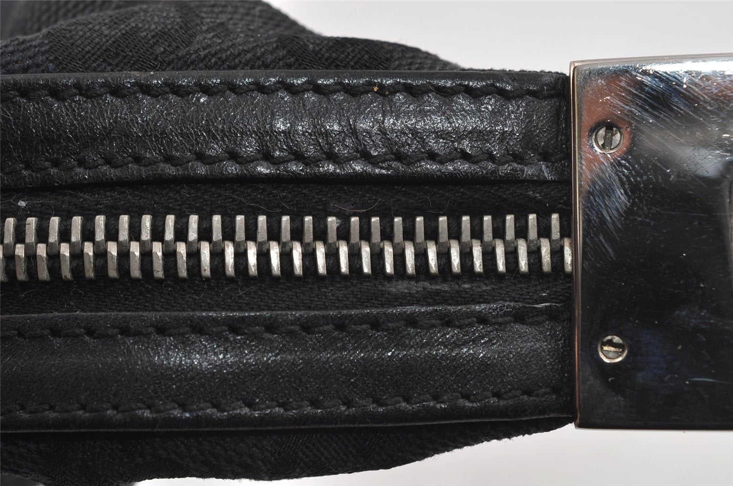 Authentic GUCCI Vintage Shoulder Bag Purse GG Canvas Leather 0013812 Black 8484I