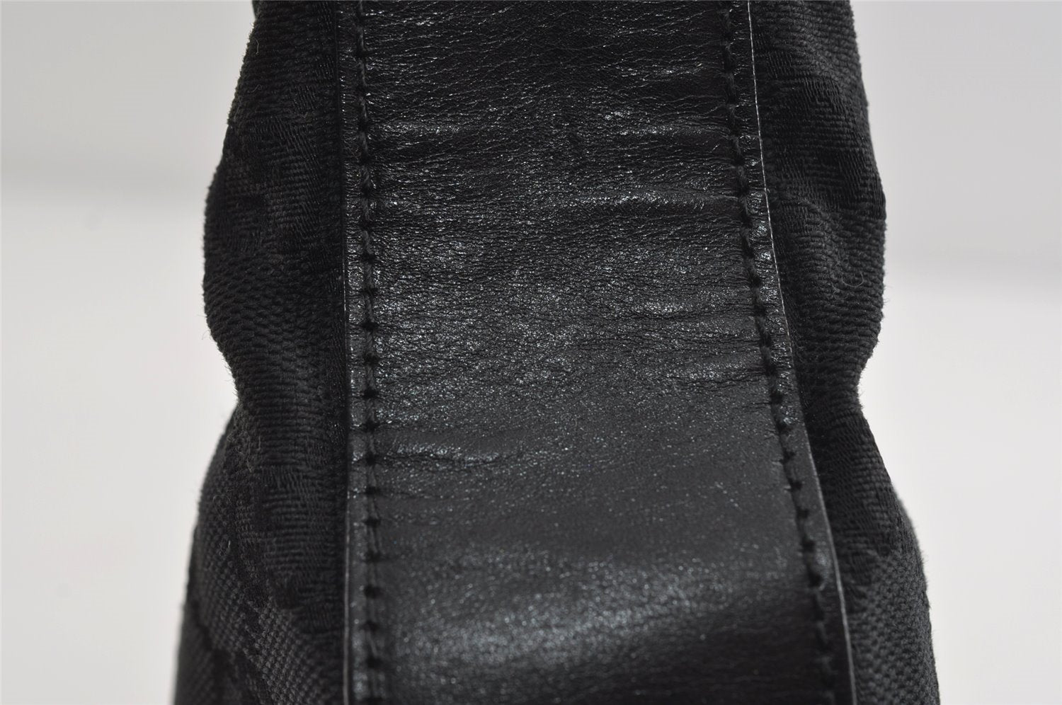 Authentic GUCCI Vintage Shoulder Bag Purse GG Canvas Leather 0013812 Black 8484I