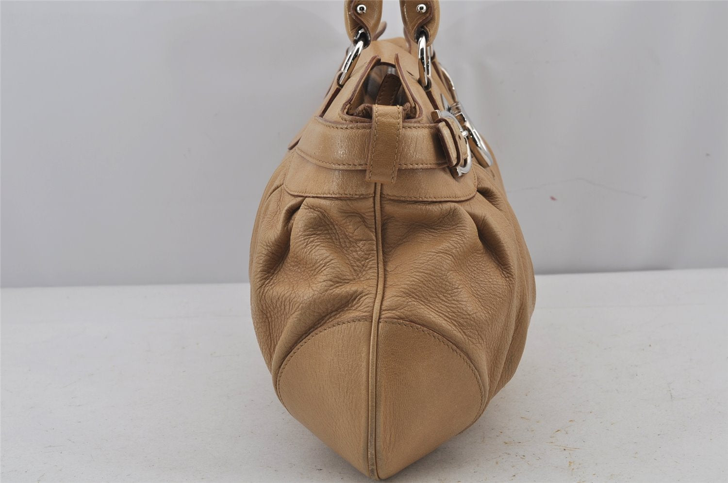 Authentic Salvatore Ferragamo Gancini Leather Shoulder Hand Bag Beige 8486J