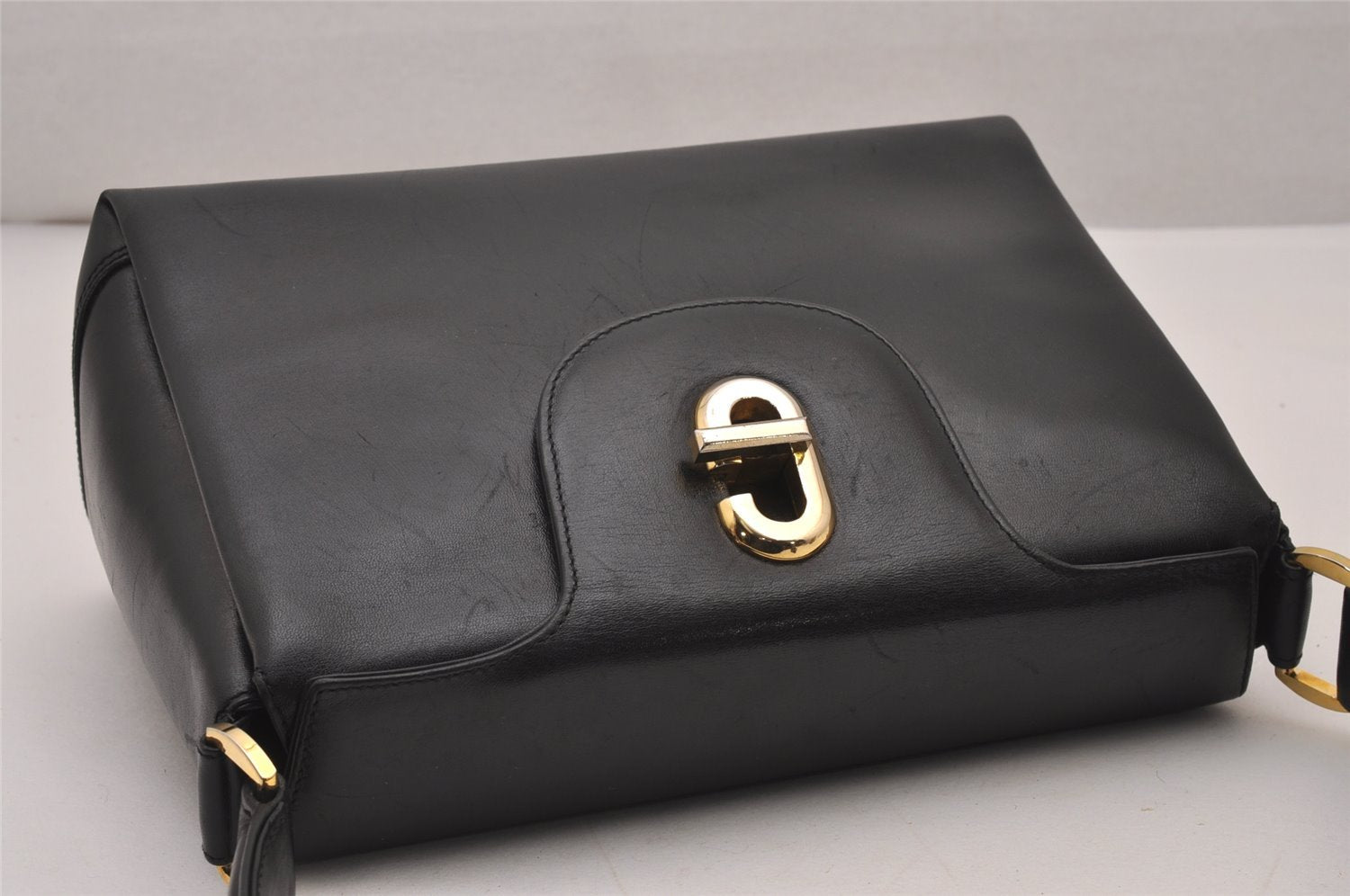 Authentic GUCCI Vintage Shoulder Hand Bag Purse Leather Black 8488I