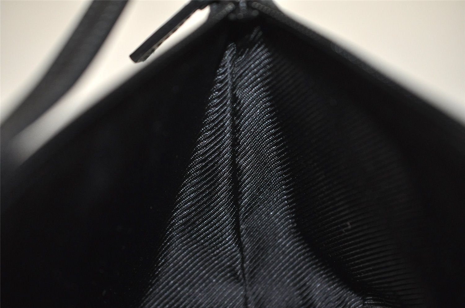 Authentic GUCCI Vintage Hand Bag Pouch Purse GG Canvas Leather 07198 Black 8490I