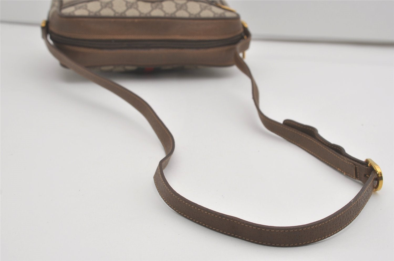 Authentic GUCCI Web Sherry Line Shoulder Cross Bag GG PVC Leather Brown 8492I