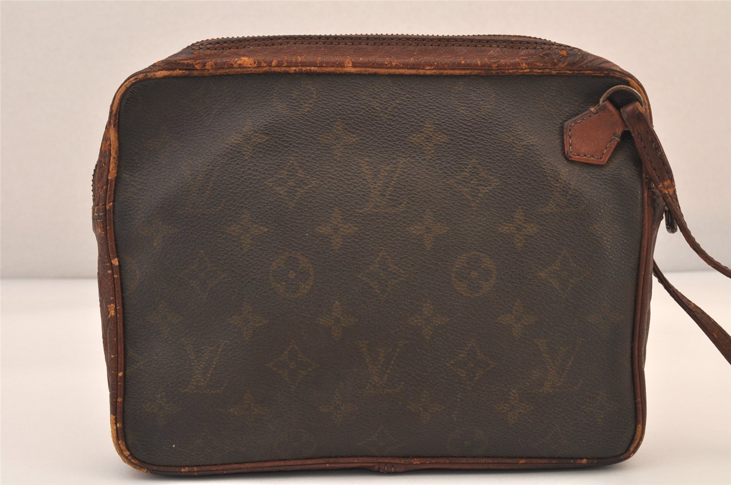 Authentic Louis Vuitton Monogram Pochette Sport Clutch Hand Bag Old Model 8492M