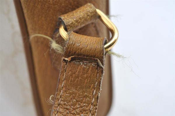 Authentic GUCCI Vintage Shoulder Cross Body Bag Purse GG PVC Leather White 8493I