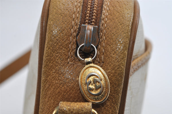 Authentic GUCCI Vintage Shoulder Cross Body Bag Purse GG PVC Leather White 8493I