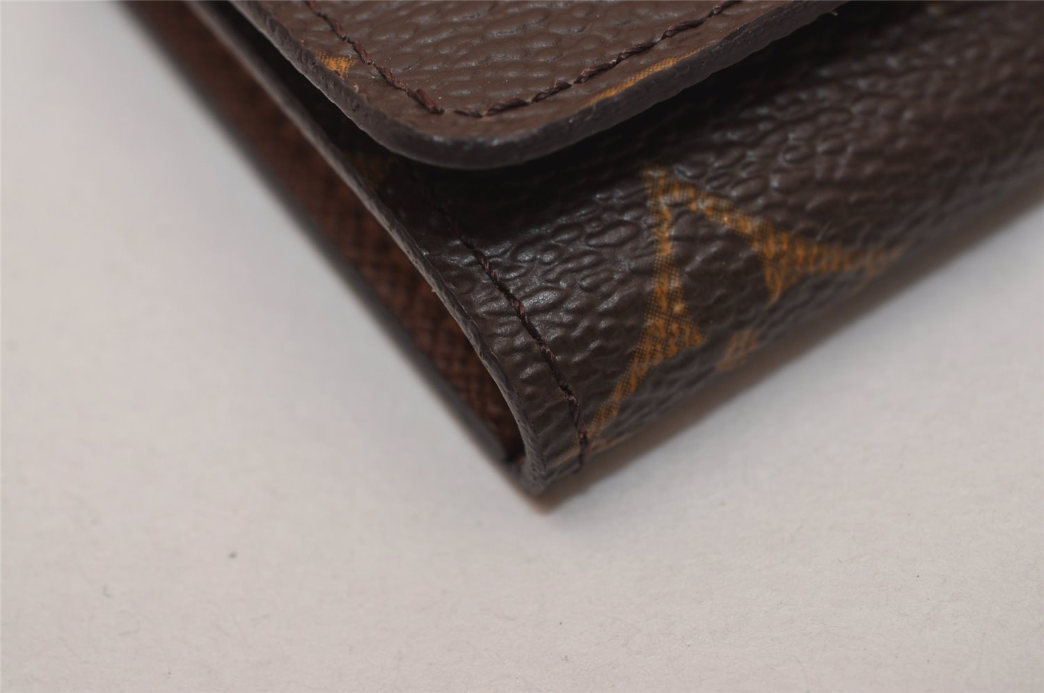 Authentic Louis Vuitton Monogram Multicles 4 Four Hooks Key Case M62631 LV 8496J