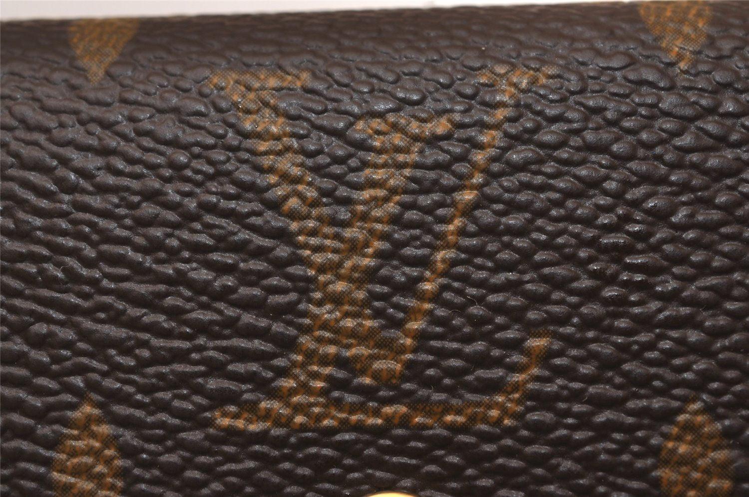 Authentic Louis Vuitton Monogram Multicles 4 Four Hooks Key Case M62631 LV 8496J
