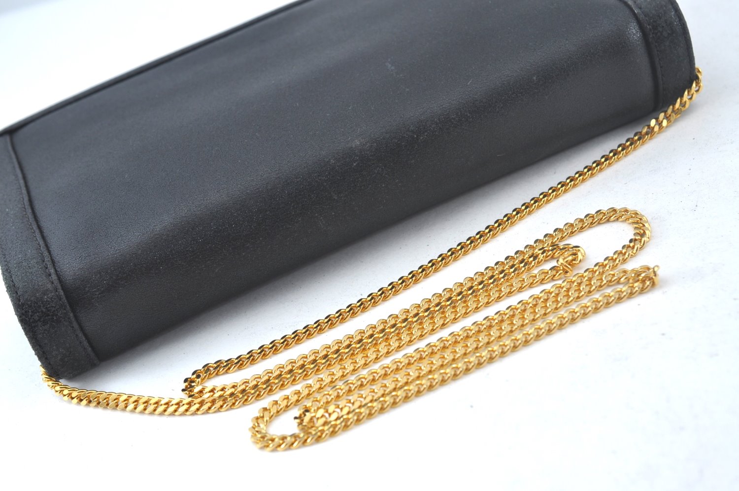 Authentic GIVENCHY Leather Chain Shoulder Cross Body Bag Purse Black 8506H