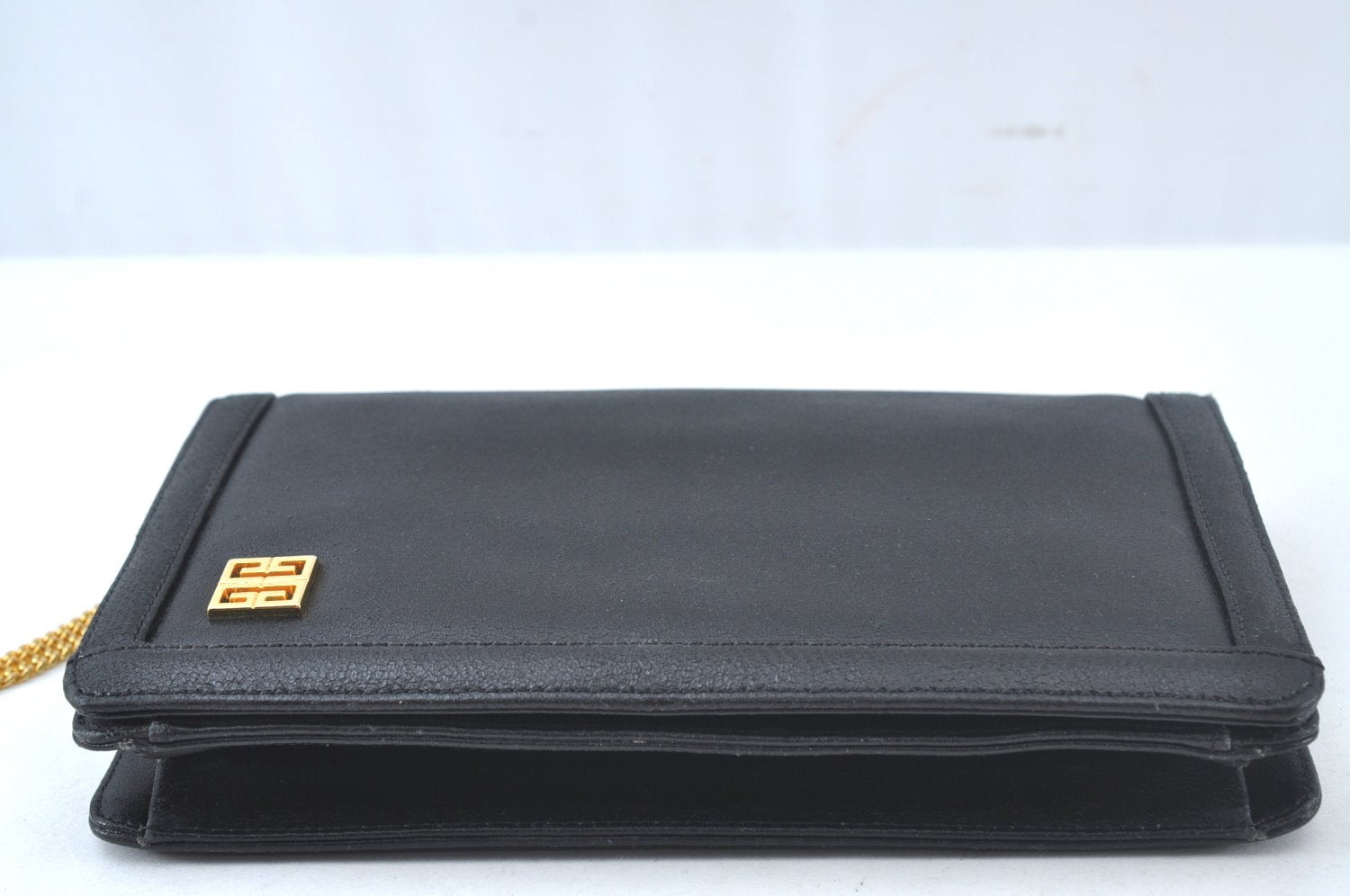 Authentic GIVENCHY Leather Chain Shoulder Cross Body Bag Purse Black 8506H
