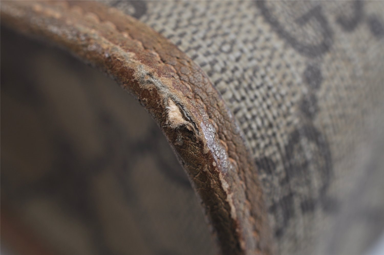 Authentic GUCCI Vintage Clutch Hand Bag Purse GG PVC Leather Brown 8507I