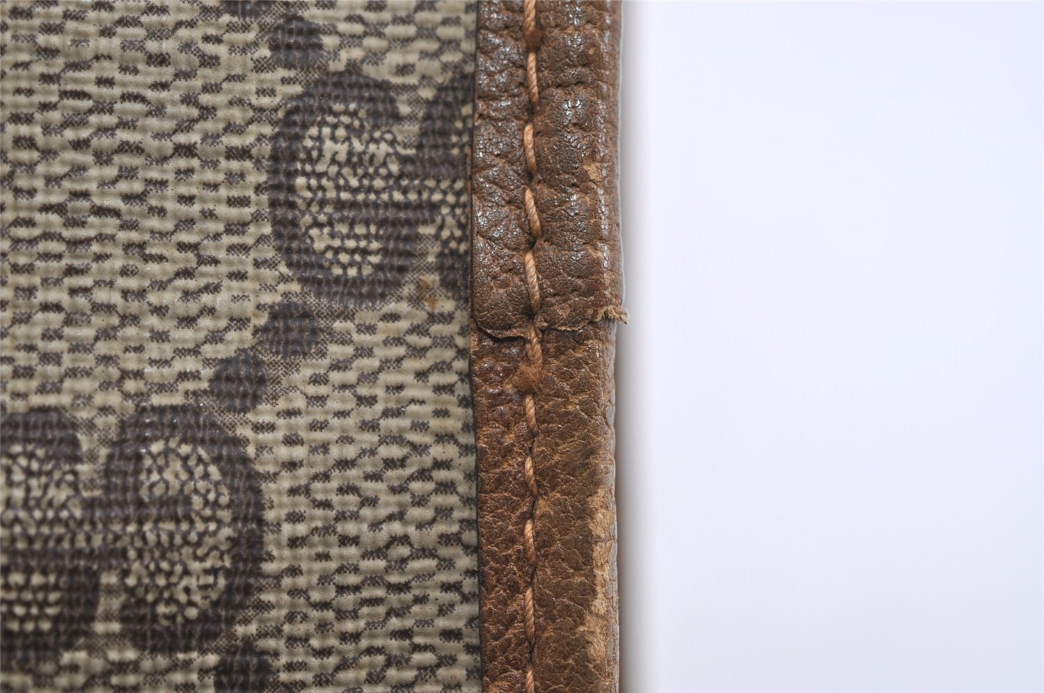 Authentic GUCCI Vintage Clutch Hand Bag Purse GG PVC Leather Brown 8507I