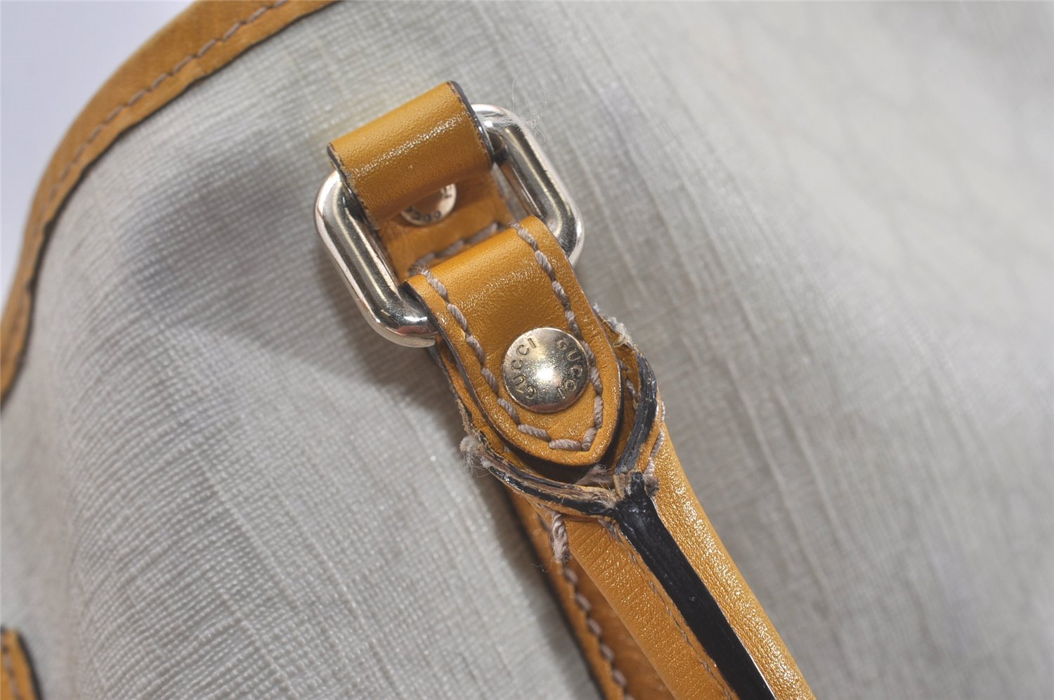 Authentic GUCCI Vintage Shoulder Tote Bag GG PVC Leather 197954 White 8511I