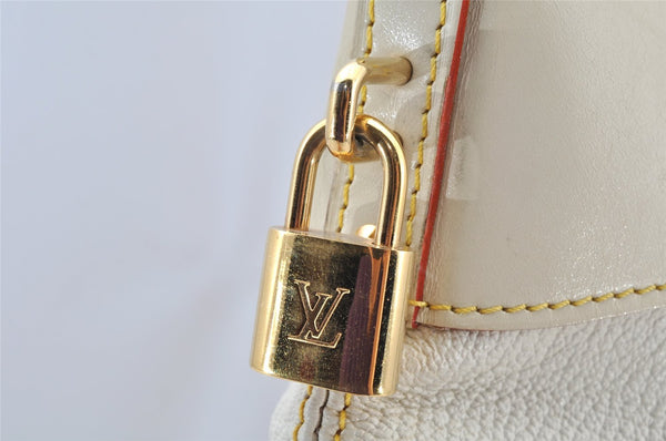 Authentic Louis Vuitton Suhali Lockit MM Hand Bag White M91874 LV 8514I