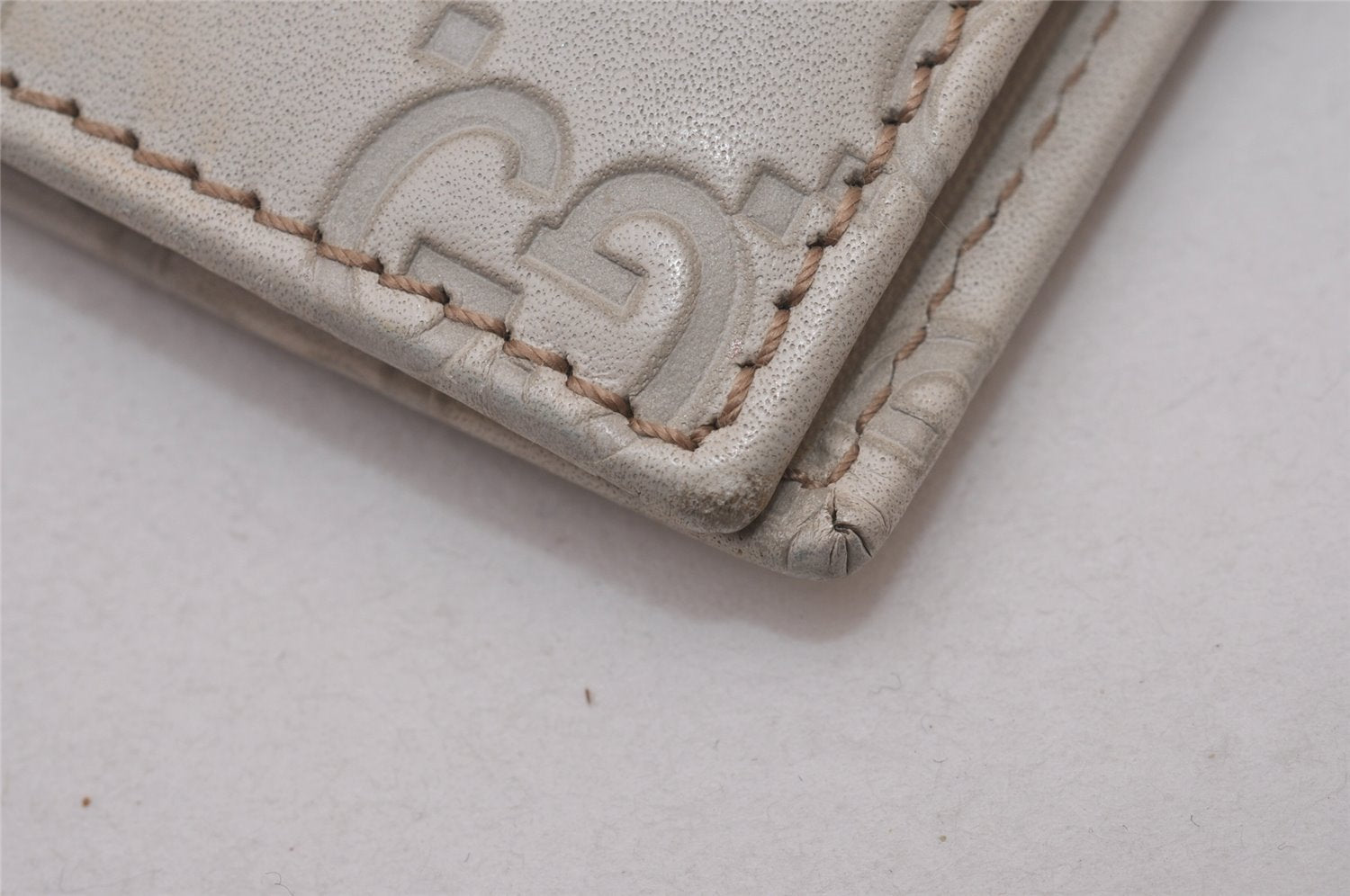 Authentic GUCCI Guccissima Vintage Notebook Cover GG Leather 115240 White 8520I
