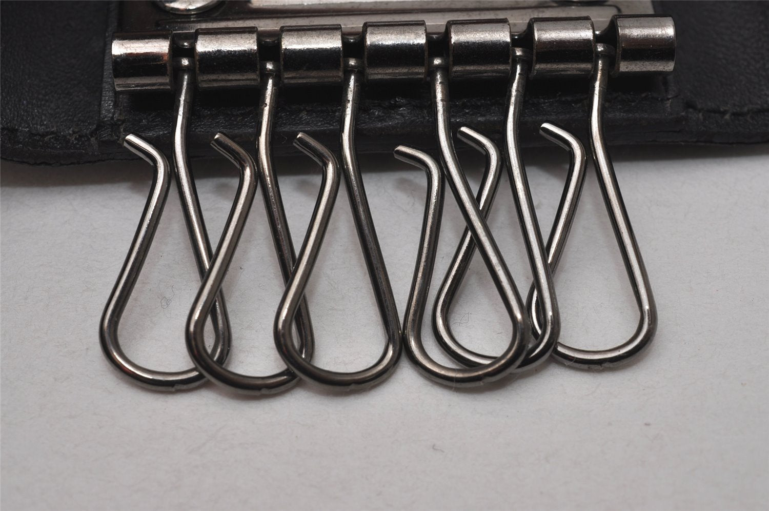 Authentic GUCCI Vintage 6 Hooks Key Case Purse Suede Leather Black 8524I