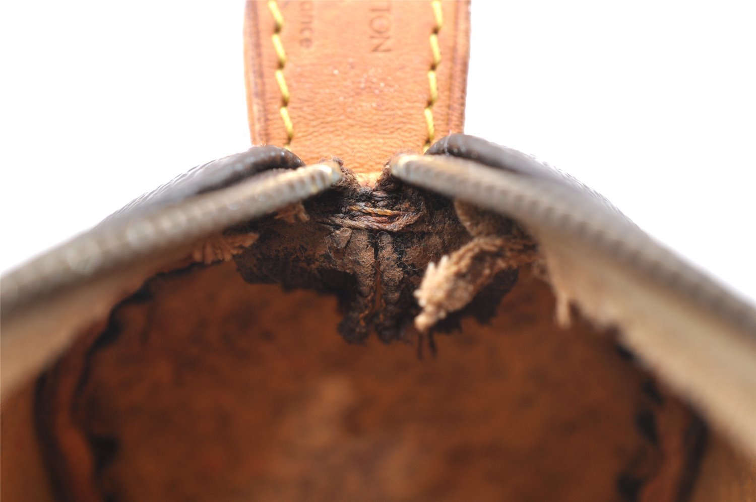 Authentic Louis Vuitton Monogram Trousse Ronde Pen Case Pouch M47630 LV 8526I