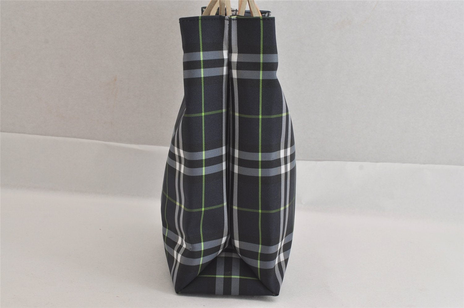Authentic BURBERRY Vintage Check Nylon Leather Hand Bag Purse Navy Blue 8530M