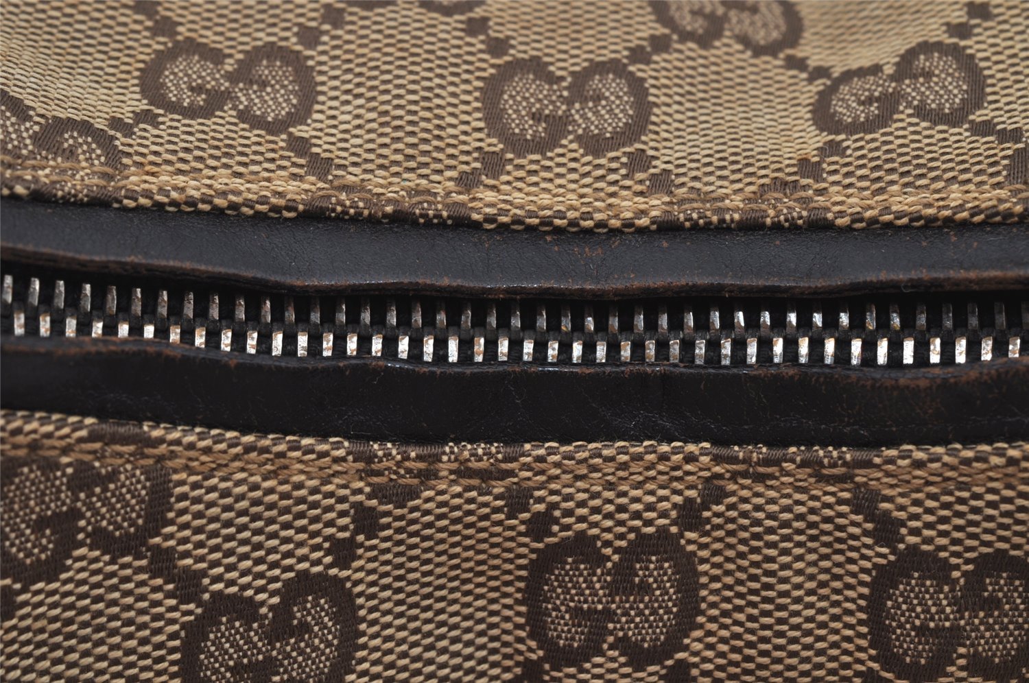 Authentic GUCCI Hand Shoulder Bag Purse GG Canvas Leather 0000602 Brown 8533J