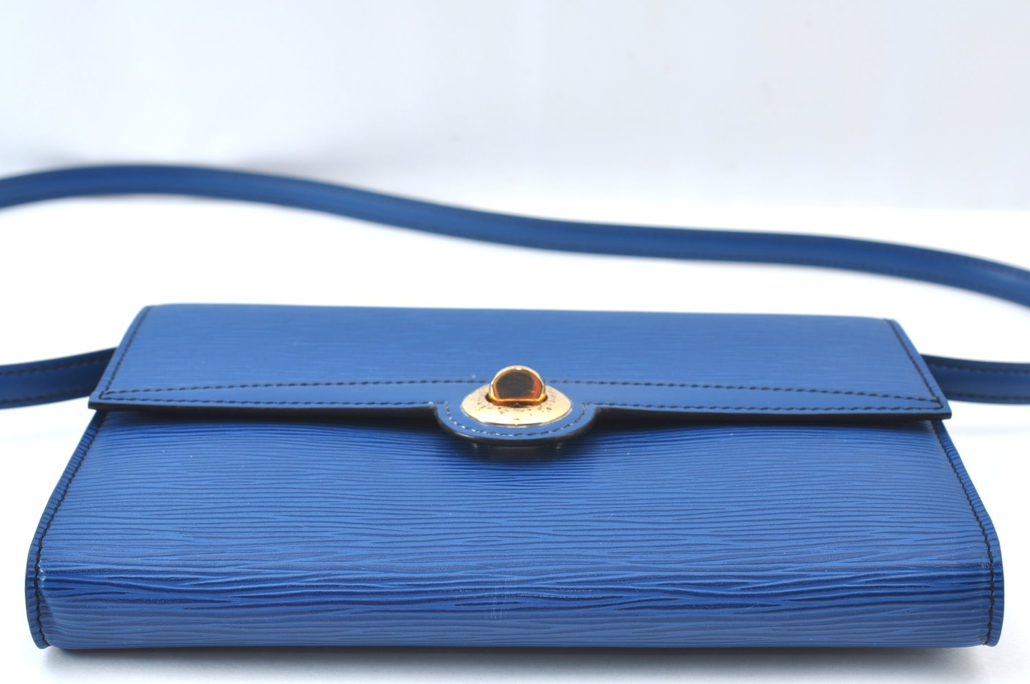 Authentic Louis Vuitton Epi Arche 2Way Shoulder Clutch Bag Blue M52575 LV 8539H