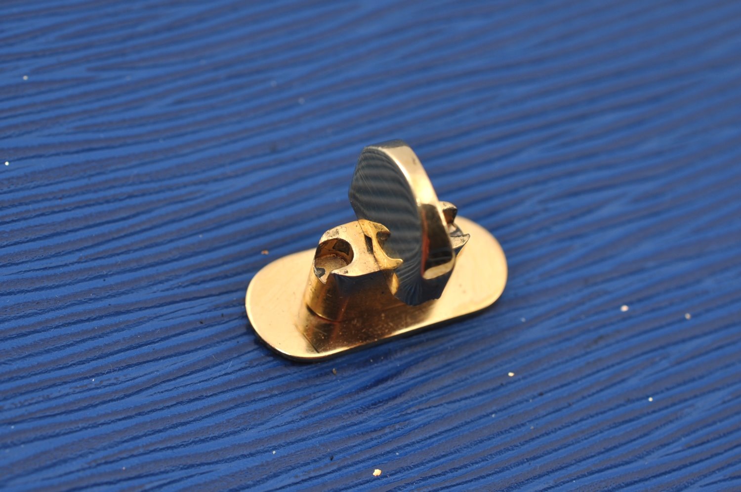 Authentic Louis Vuitton Epi Arche 2Way Shoulder Clutch Bag Blue M52575 LV 8539H