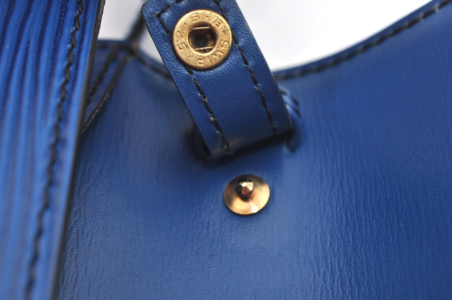 Authentic Louis Vuitton Epi Arche 2Way Shoulder Clutch Bag Blue M52575 LV 8539H