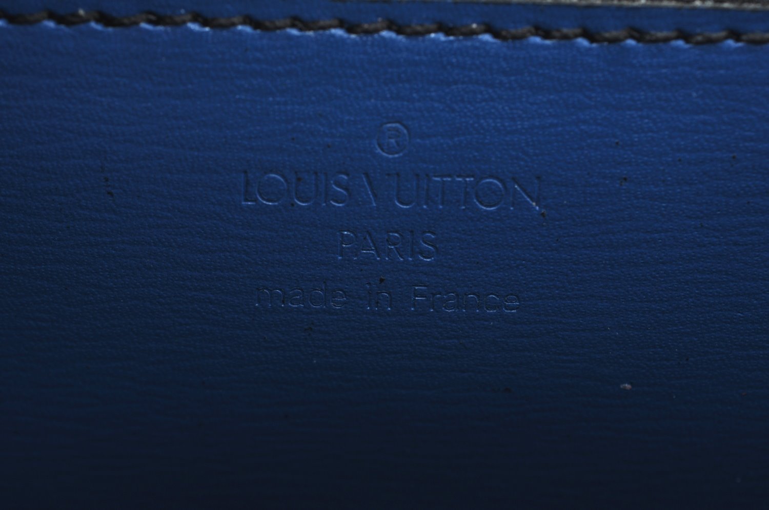 Authentic Louis Vuitton Epi Arche 2Way Shoulder Clutch Bag Blue M52575 LV 8539H