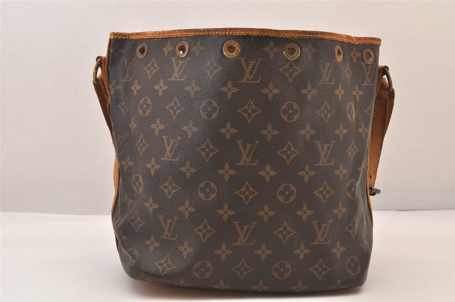 Authentic Louis Vuitton Monogram Petit Noe M42226 Shoulder Drawstring Bag 8540M