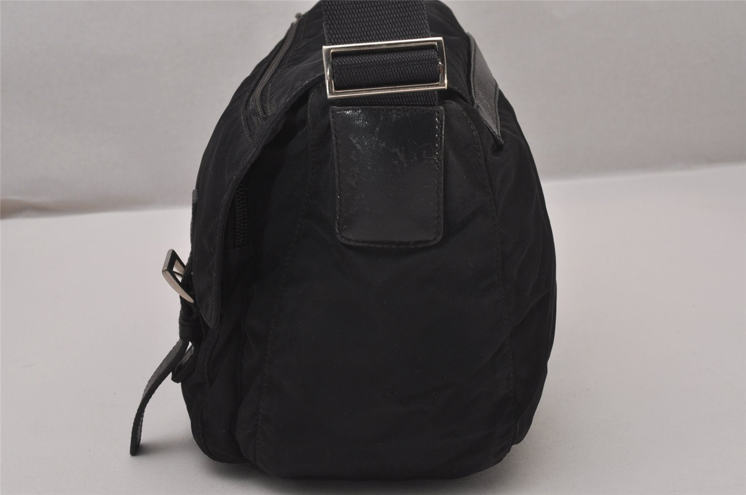 Authentic PRADA Nylon Tessuto Leather Shoulder Cross Body Bag Purse Black 8544I