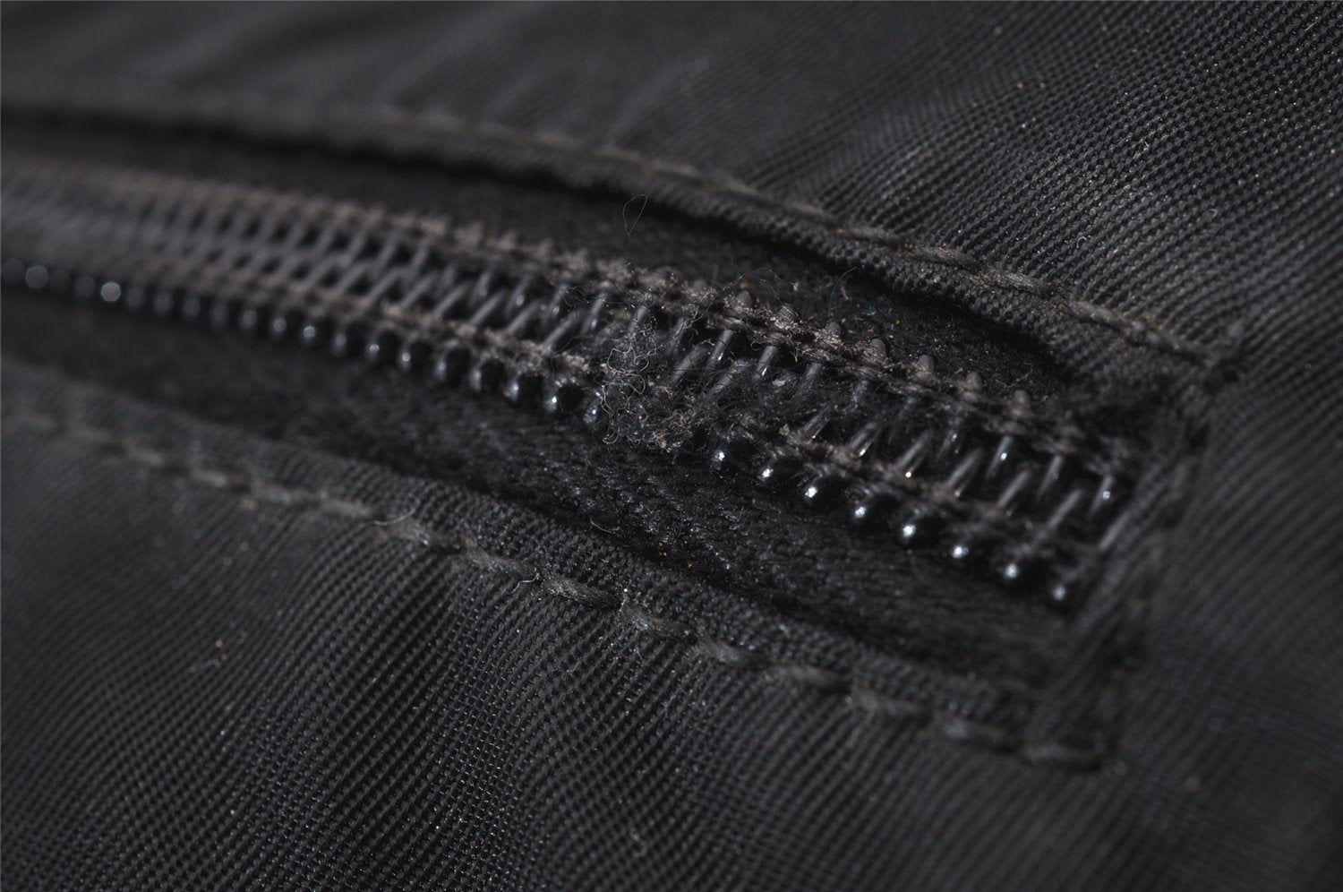 Authentic PRADA Nylon Tessuto Leather Shoulder Cross Body Bag Purse Black 8544I