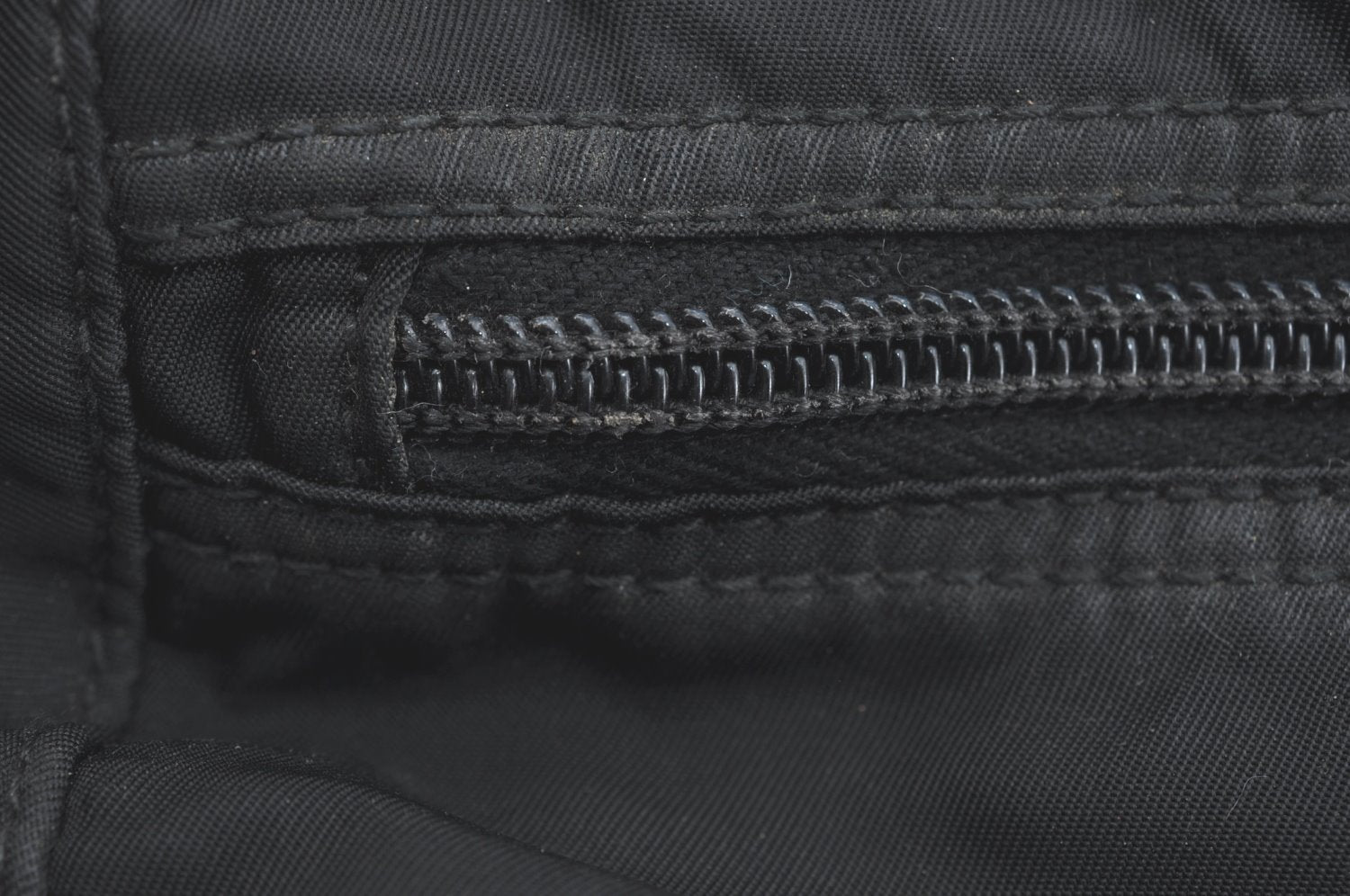 Authentic PRADA Nylon Tessuto Leather Shoulder Cross Body Bag Purse Black 8544I