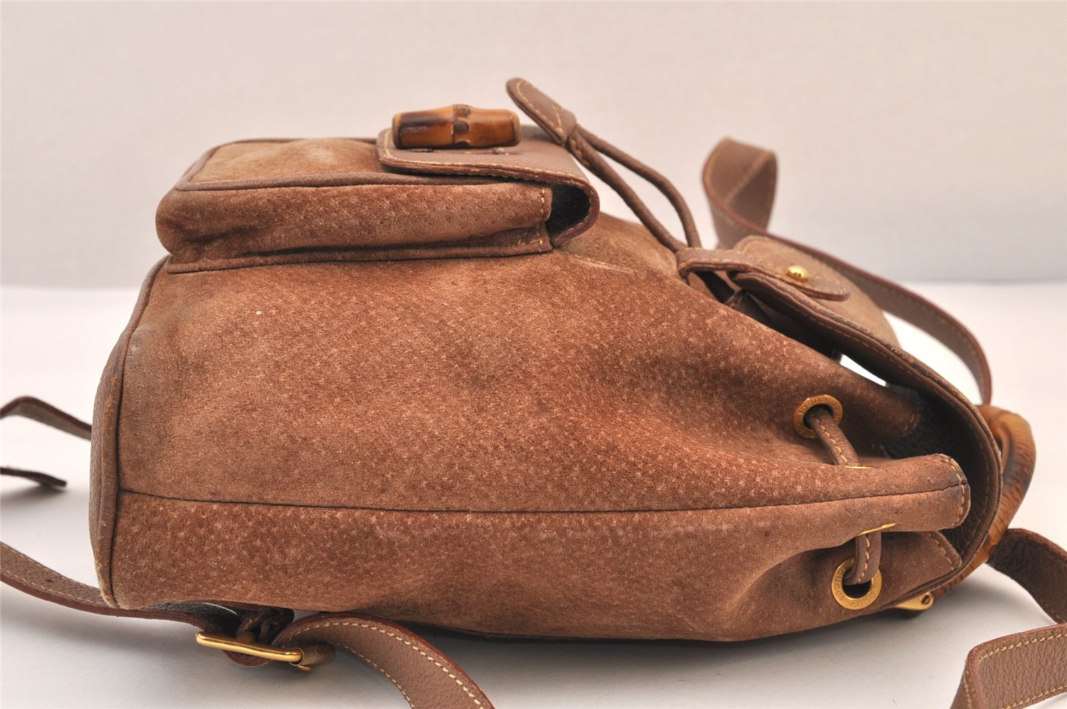 Authentic GUCCI Bamboo Drawstring Backpack Purse Suede Leather Brown 8544M