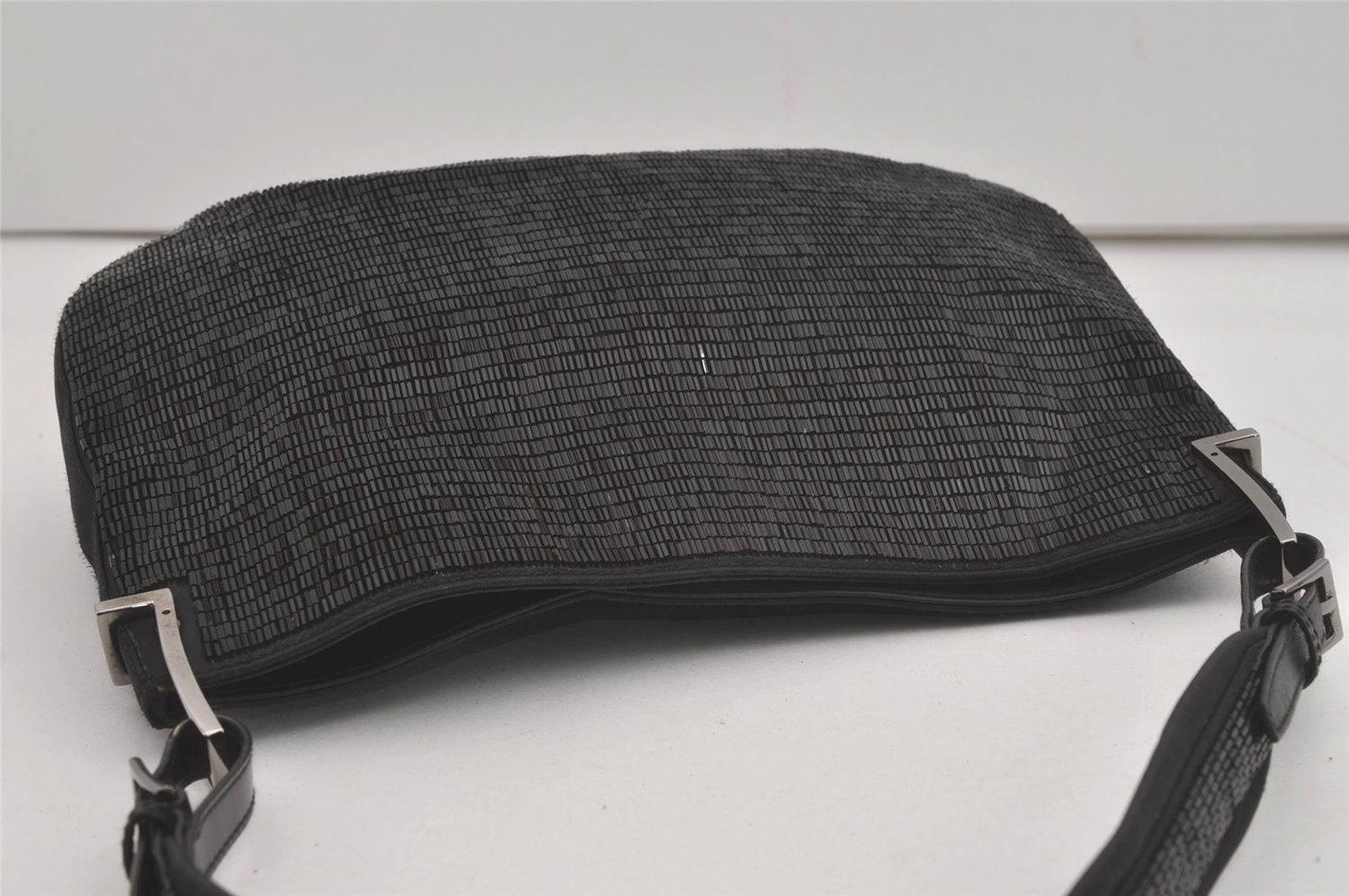 Authentic GUCCI Vintage Shoulder Hand Bag Purse Beads Leather Black 8549I